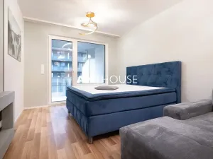 Pronájem bytu 1+kk, Praha - Strašnice, Zvěřinova, 51 m2