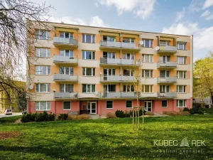 Pronájem bytu 2+1, Jindřichův Hradec, sídliště U Nádraží, 49 m2
