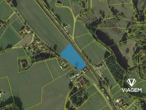 Prodej podílu pole, Dvory nad Lužnicí, 341 m2