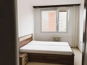Pronájem bytu 2+kk, Praha - Kobylisy, Frýdlantská, 43 m2