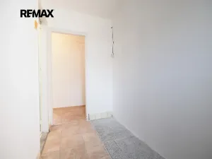 Prodej bytu 2+1, Praha - Dejvice, Na viničních horách, 58 m2