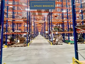 Pronájem skladu, Hradec Králové, 5000 m2