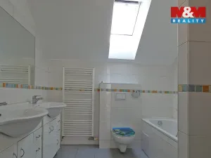 Pronájem bytu 3+1, Čáslav - Čáslav-Nové Město, Jeníkovská, 106 m2