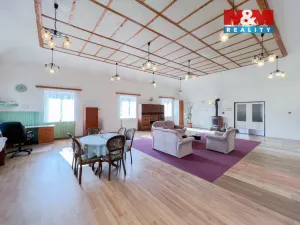 Prodej rodinného domu, Strašín, 450 m2