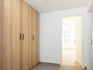 Pronájem bytu 2+kk, Praha - Vysočany, Smržových, 55 m2