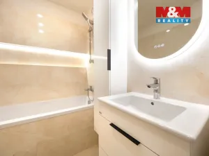 Prodej bytu 3+kk, Praha - Bohnice, Zelenohorská, 77 m2