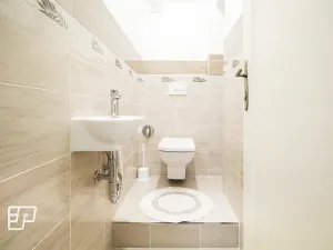 Pronájem bytu 4+1, Teplice, U zámku, 104 m2