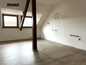 Prodej bytu 4+kk, Kladno, Poštovní náměstí, 123 m2