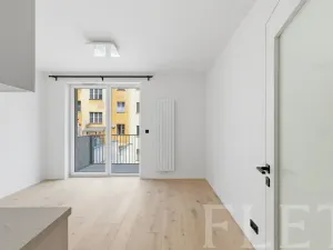 Pronájem bytu 1+kk, Praha - Vršovice, Krymská, 23 m2