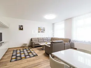 Pronájem bytu 2+kk, Praha - Dejvice, Evropská, 73 m2
