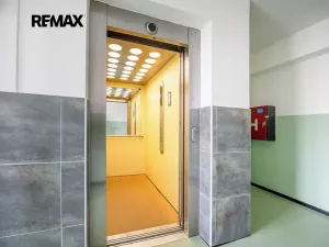 Prodej bytu 2+kk, Praha - Holešovice, Tusarova, 47 m2