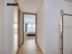Pronájem bytu 4+kk, Praha - Modřany, Plovdivská, 82 m2