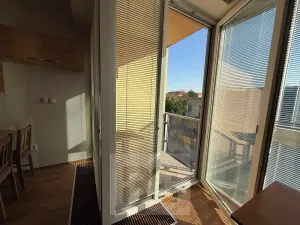 Pronájem bytu 1+kk, Praha - Kbely, Pod Nouzovem, 31 m2