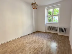Pronájem bytu 3+1, Praha - Holešovice, U smaltovny, 104 m2