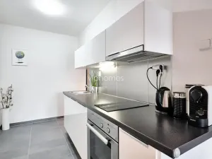 Pronájem bytu 1+kk, Praha - Střešovice, Za Hládkovem, 34 m2