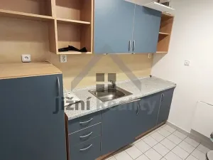 Pronájem kanceláře, Praha - Břevnov, Bělohorská, 1054 m2