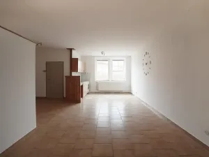 Pronájem bytu 1+kk, Chabařovice, 55 m2