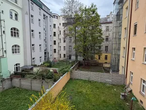 Pronájem bytu 2+kk, Praha - Karlín, Kaizlovy sady, 38 m2