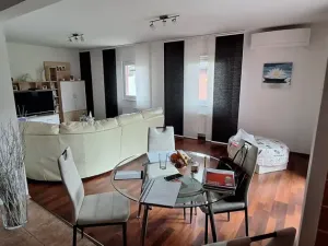 Prodej rodinného domu, Davle - Sloup, Družstevní, 158 m2