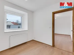 Prodej bytu 3+kk, Lochovice, 59 m2