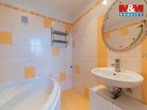 Prodej bytu 2+1, Cheb, Přátelství, 59 m2