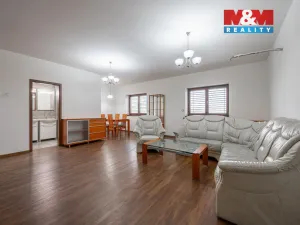 Prodej rodinného domu, Neustupov, 450 m2