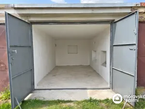Prodej garáže, Ivančice, 18 m2