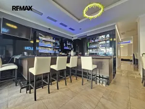 Pronájem restaurace, Praha - Vršovice, Kodaňská, 141 m2