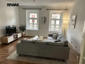 Pronájem bytu 2+1, Praha - Smíchov, Staropramenná, 82 m2