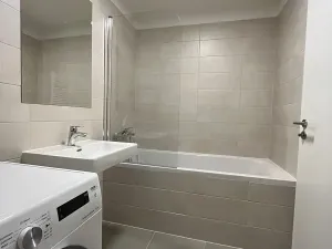 Pronájem bytu 2+kk, Praha - Modřany, Komořanská, 50 m2