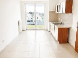 Pronájem bytu 1+kk, Praha - Újezd nad Lesy, Staroújezdská, 35 m2