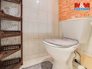 Prodej bytu 2+1, Aš, Hlavní, 57 m2