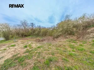 Prodej pozemku pro bydlení, Slaný, 778 m2