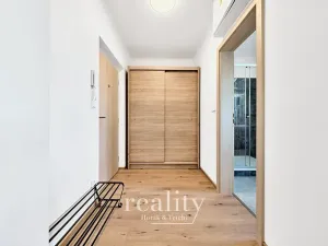 Pronájem bytu 1+kk, Znojmo, Kosmákova, 38 m2