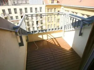 Pronájem kanceláře, Praha - Smíchov, Štefánikova, 168 m2