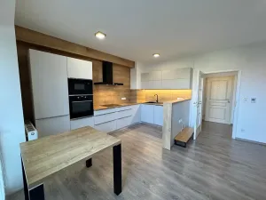 Pronájem bytu 2+kk, Kroměříž, Slovákova, 52 m2