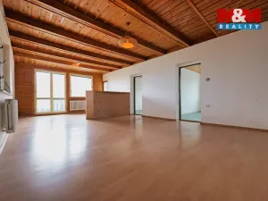 Prodej rodinného domu, Olomouc - Nemilany, Sportovní, 245 m2