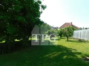 Prodej vícegeneračního domu, Mochov, 296 m2