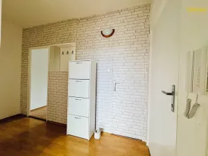 Pronájem bytu 2+1, Třebíč, Obránců míru, 58 m2