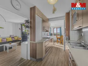 Prodej rodinného domu, Sulice - Želivec, Hlavní, 374 m2