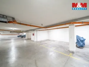 Prodej garážového stání, Olomouc - Slavonín, Topolová, 18 m2