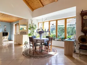 Prodej rodinného domu, Strážovice, 354 m2