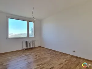 Prodej bytu 2+1, Tmaň, 42 m2