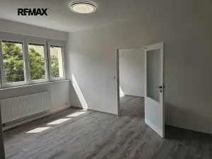 Pronájem bytu 2+kk, Praha - Břevnov, Mládeže, 42 m2