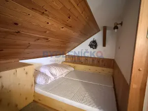 Pronájem vícegeneračního domu, Slavče, 333 m2