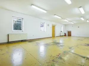 Prodej obchodního prostoru, Kolín, Roháčova, 340 m2