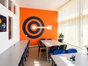 Pronájem obchodního prostoru, Praha - Jinonice, U kříže, 121 m2