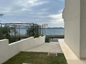 Prodej vily, Zadar, Chorvatsko, Krešimirova obala, 242 m2