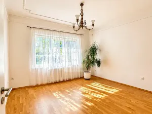 Pronájem vily, Praha - Suchdol, 350 m2