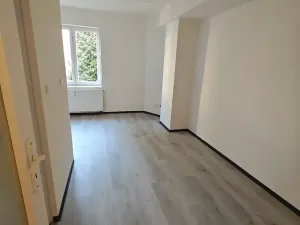 Pronájem bytu 1+kk, Praha - Hlubočepy, Na Zlíchově, 20 m2